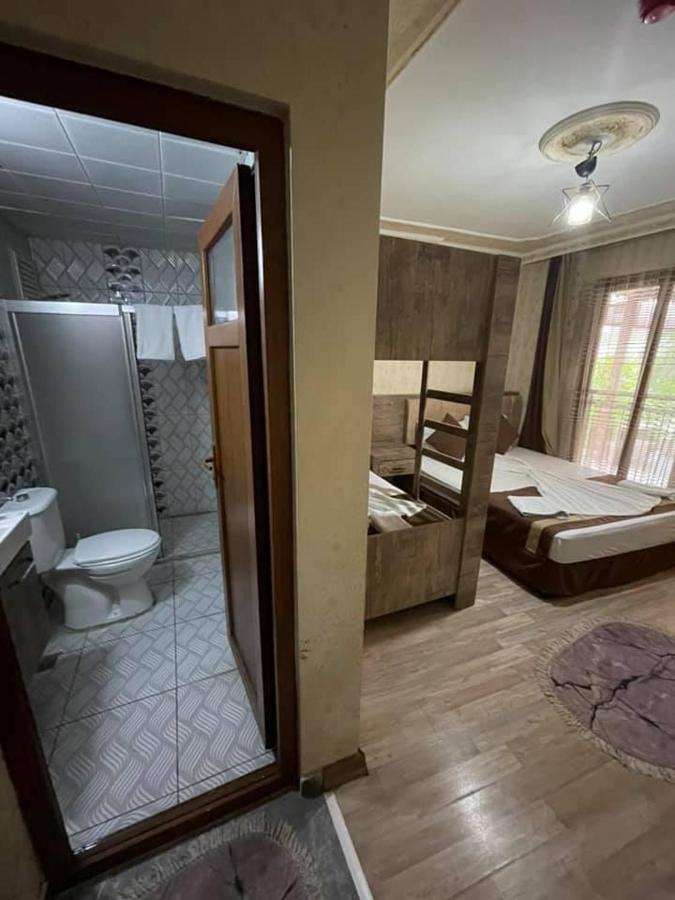 Oezguer Hotel Antalya Exteriér fotografie